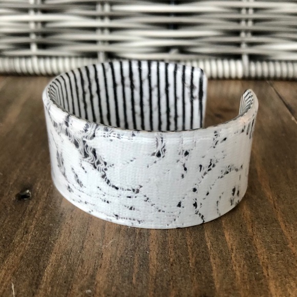 🌎ZERO WASTE, Color by Amber Eco Jewelry bracelet - Picture 2 of 6